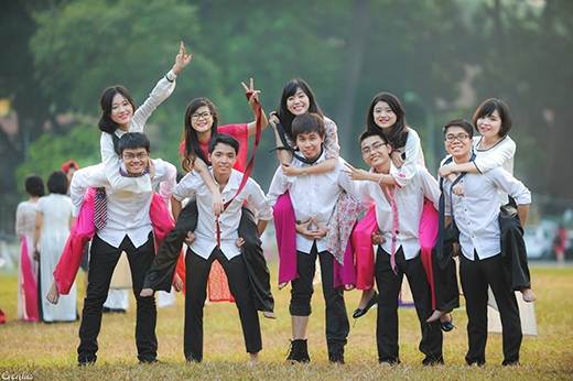Muôn màu với hình kỷ yếu của học sinh, sinh viên Việt