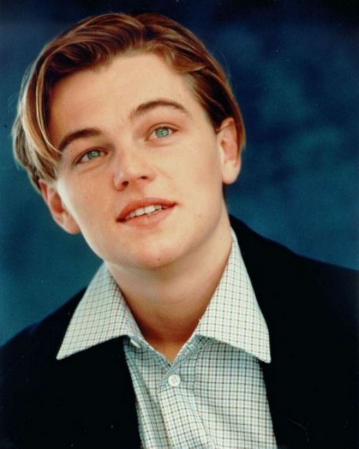 
	
	Nét đẹp trong sáng cùng đôi mắt xanh quyến rũ của Leonardo DiCaprio đã khiến nhiều trái tim phải rung động kể từ sau bộ phim bom tấn Titanic được phát hành. Nam diễn viên cũng đã không ít lần được các tạp chí danh tiếng trao danh hiệu Người đàn ông độc thân quyến rũ nhất thế giới.