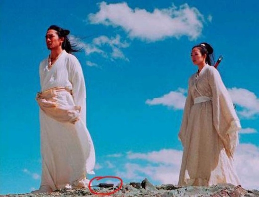 
	
	Một hình ảnh trong phim cổ trang do Chương Tử Di đóng vai chính, có thể nhận ra bộ đàm đã xuất hiện thời cổ xưa.