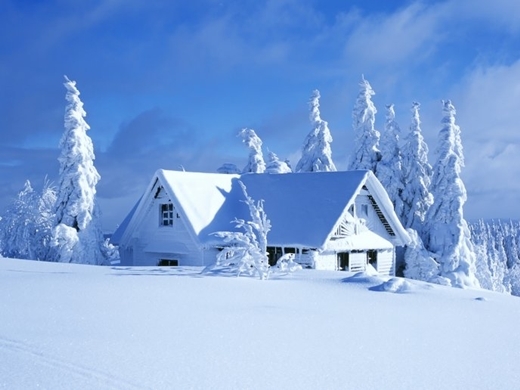 20150715-021010-7247_white-winter-landscape-house-covered-with-snow_520x390.jpg