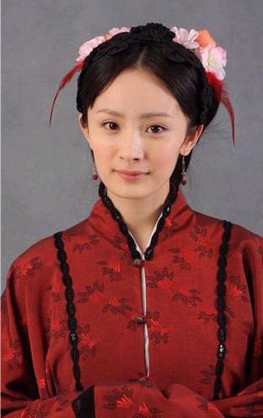 
	
	Thời gian trước Dương Mịch thường xuyên đóng phim cổ trang. Đa phần các vai diễn của cô đều được đánh giá cao ngoại trừ vai Tình Văn trong Tân Hồng Lâu Mộng.