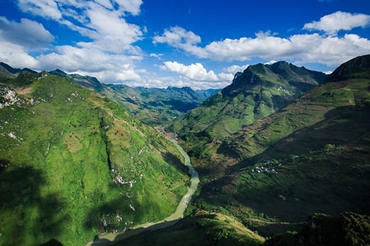 
Cảnh núi đồi Việt Nam đẹp như tranh vẽ qua ống kính của Rehahn. (Ảnh: Rehahn)