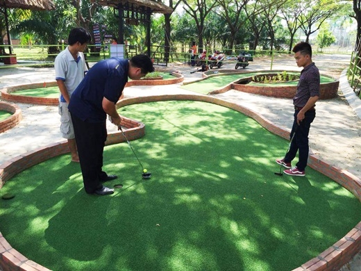 Mini Golf - Sân chơi hấp dẫn dành cho gia đình và bạn bè
