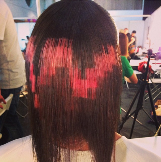 
Trào lưu mái tóc theo phong cách “điểm ảnh” (pixel) được nhiều bạn gái ưa chuộng trong năm qua. (Ảnh: buzzfeed)
