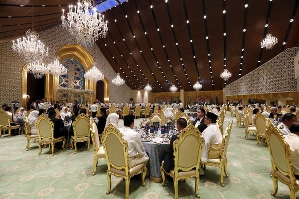 
Khung cảnh buổi tiệc cưới. (Ảnh: Internet)

Quốc vương Hassanal Bolkiah. (Ảnh: Internet)