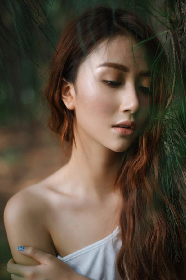 
Một trong những bức hình sexy hiếm hoi của hot girl Quỳnh Anh Shyn.