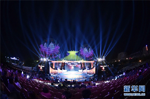 Sân khấu ngoài trời hoành tráng của Hoa hậu Thế giới 2015 - Tin sao Viet - Tin tuc sao Viet - Scandal sao Viet - Tin tuc cua Sao - Tin cua Sao