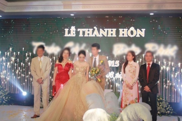 

Lễ cưới bị tố là màn kịch che giấu việc mình có thai của hot girl Thái Nguyên. (Ảnh: Internet)