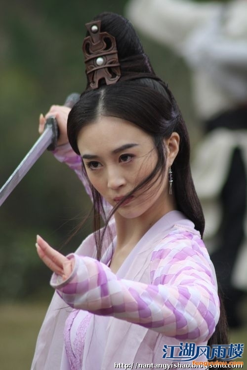 Loạt nữ chính màn ảnh Hoa ngữ hứng gạch đá của cư dân mạng