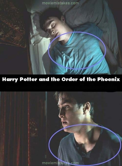 
Có vẻ như Harry mới học được phép thay áo trong khi ngủ. (Ảnh: buzzfeed)