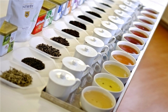 
Du lịch thế giới, trải nghiệm những điều thú vị cùng với việc thưởng thức trà để phân biệt hương vị tinh tế trong trà được hưởng 37.000 USD/năm (hơn 830 triệu).