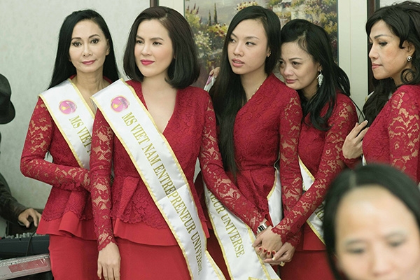 Phương Lê - thí sinh sáng giá của cuộc thi HH doanh nhân người Việt
