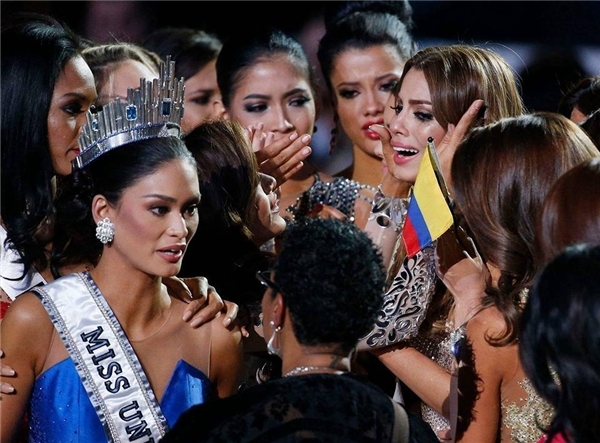 MC Steve Harvey: “Trái tim tôi rỉ máu vì hoa hậu Colombia”