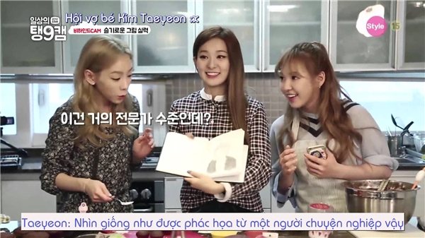 
Wendy và Seulgi từng xuất hiện trong chương trình thực tế của Taeyeon mang tên Taeng9Cam. Cả ba đã chia sẻ sở thích nướng bánh và tận hưởng ngày nghỉ ngơi, mua sắm cùng nhau.