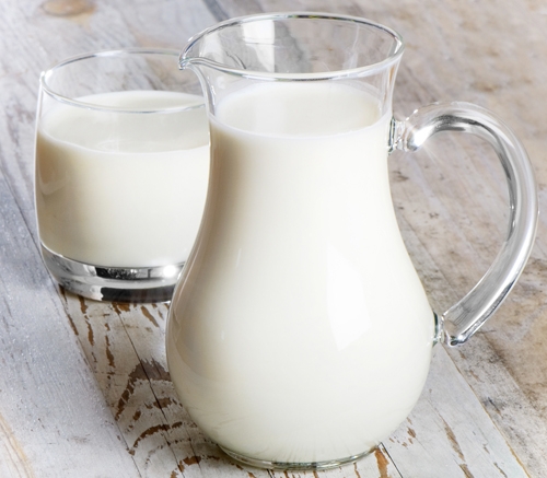 
Chất béo trong sữa sẽ làm chậm quá trình phát triển của mầm bệnh. (Ảnh: Internet)