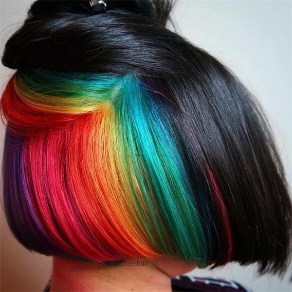 
Những mảng "cầu vồng" trên tóc như thế này sẽ cực hút ánh nhìn mỗi lần bạn vuốt tóc đấy nhé! (Ảnh: Internet)