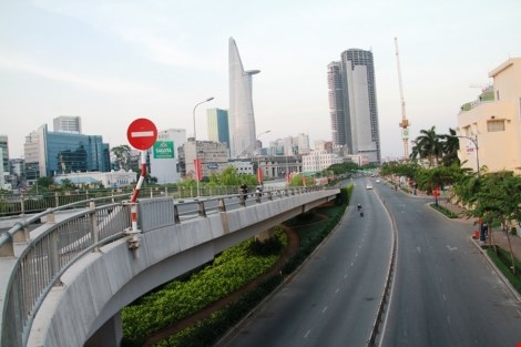 Đường phố Sài Gòn, Hà Nội vắng vẻ ngày mùng 1