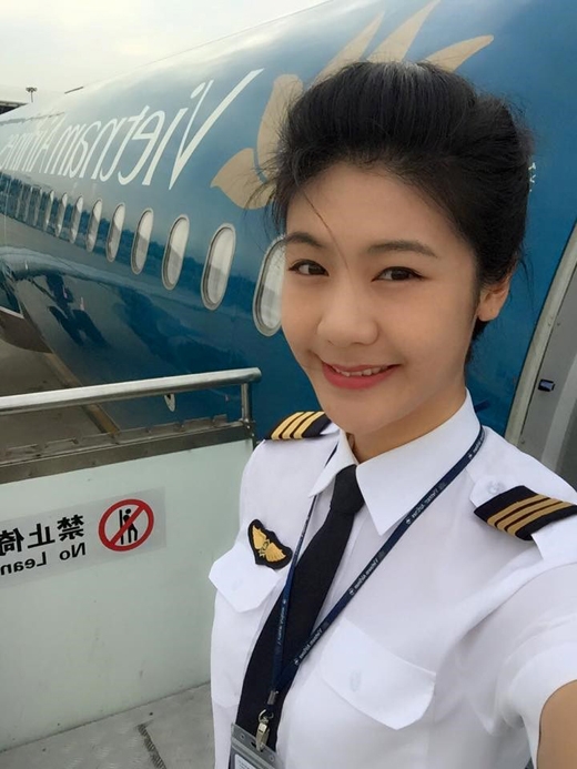 
Sau khi tốt nghiệp, cô trở về Việt Nam và làm việc cho Vietnam Airlines. (Ảnh: Huỳnh Lý Đông Phương​)