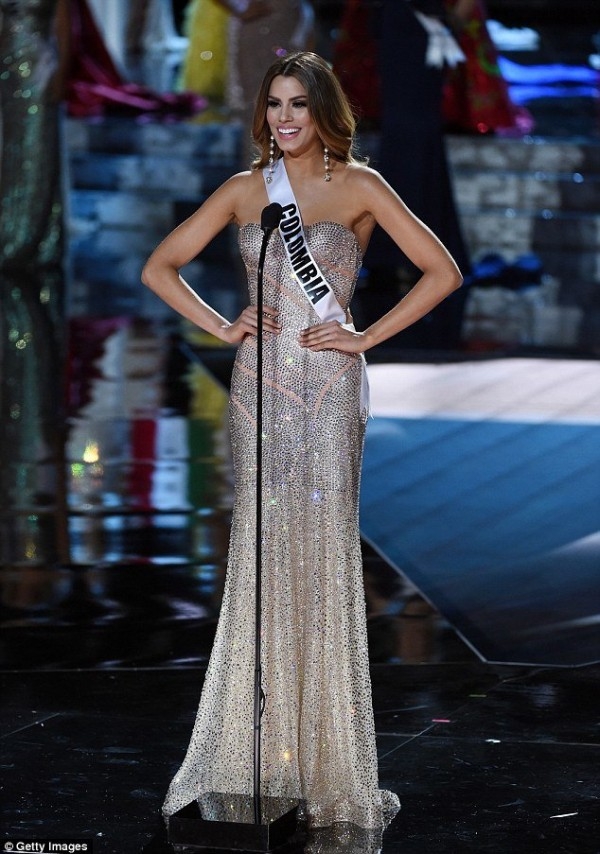 Hoa hậu hoàn vũ Colombia đóng phim xXx cùng với Vin Diesel  3