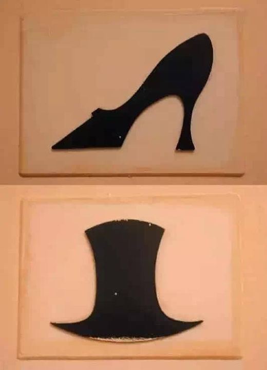 
Dấu hiệu đặc trưng của các quý cô là giày cao gót, còn của các quý ông là chiếc nón chóp cao. (Ảnh: Internet)