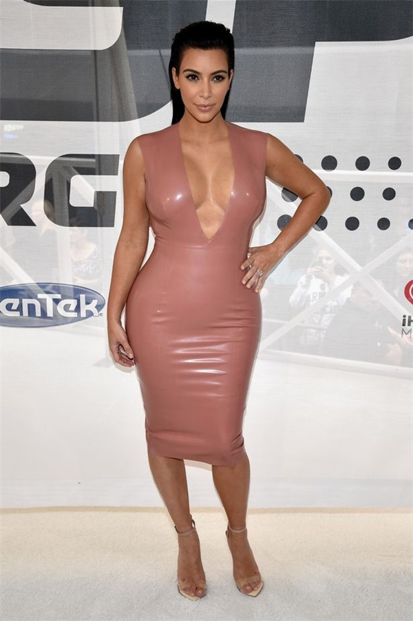 
Không khó để nhận ra đây là điểm đặc trưng của ngôi sao hàng đầu thế giới Kim Kardashian.