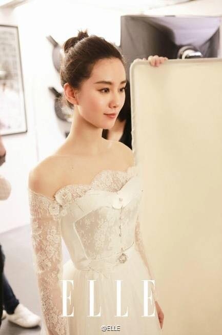 
Bộ váy cưới 10 tỷ của Lưu Thi Thi
