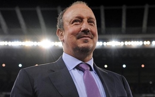 
Rafa Benitez đang gặp vô vàn khó khăn trong lần trở lại Ngoại hạng Anh thứ 3 của mình. (Ảnh: Internet)