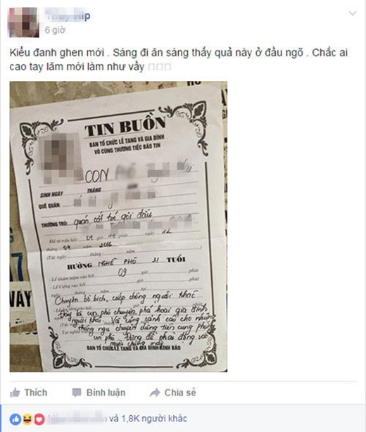 
Hình ảnh tờ cáo phó dán ảnh một cô gái và thông tin cho rằng cô gái chuyên cướp chồng, phá hoại hạnh phúc gây xôn xao cộng đồng mạng Facebook.