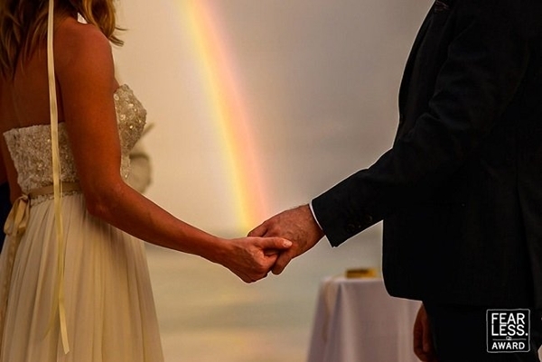 
Cầu vồng xuất hiện trong ngày cưới dự báo cô dâu và chú rể sẽ gặp nhiều may mắn trong hôn nhân.