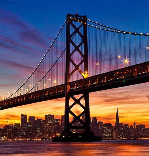 
Chiếc cầu nối liền thành phố San Francisco trên mũi phía bắc của bán đảo San Francisco với hạt Marin. (Ảnh: Internet)