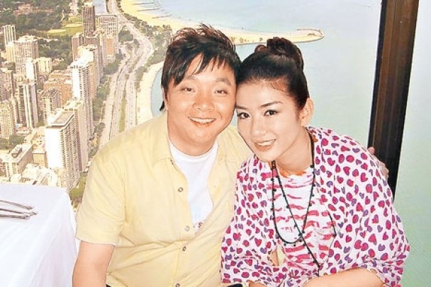 
Huỳnh Dịch từng kết hôn với Khương Khải được thời gian ngắn rồi ly hôn