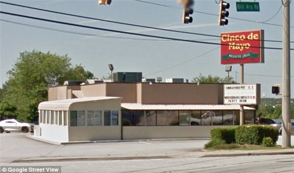 
Nhà hàng Cinco de Mayo Mexican Grill - nơi diễn ra điều kì diệu hôm Chủ nhật tuần trước. (Ảnh: Google Street View)