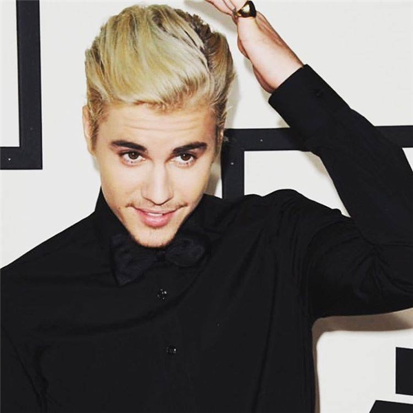 Người hâm mộ xót xa khi Justin Bieber quyết định “xuống tóc”