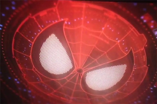 
Các đoạn phim mid và after-credits: Trái với dự đoán của nhiều người, hai đoạn phim ngắn sau khi Civil War khép lại không có sự xuất hiện của thầy phù thủy tối thượng Doctor Strange. Thay vào đó, người xem được thấy quốc gia hư cấu Wakanda của vua T’Challa/Black Panther khi Captain America đưa Winter Soldier đến đây để ngủ đông và chữa trị; cũng như đoạn phim tiết lộ rằng Spider-Man đã nhận được chiếc máy bắn tơ từ Tony Stark. Lần lượt Spider-Man: Homecoming và Black Panther sẽ ra mắt khán giả vào các năm 2017 và 2018.