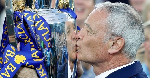 
Việc HLV Ranieri cam kết ở lại Leicester là một trong những thành công của đội bóng này.