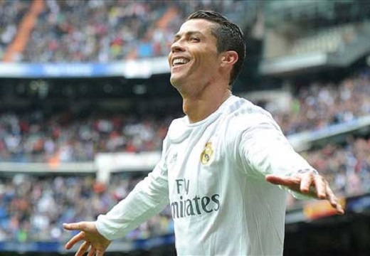 
Ronaldo cán mốc 200 bàn cho Real tại Bernabeu