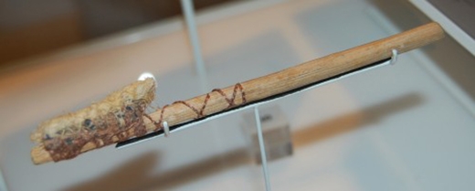 
Chiếc bàn chải đánh răng được trưng bày ở Bảo tàng Do Thái London.