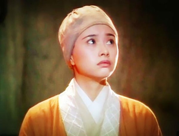 
Nhiều người còn gọi Nghi Lâm của Hà Mĩ Điền là ni cô đẹp nhất trong phim Kim Dung. 