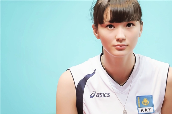 
 Cô đang thi đấu cho ​GSS Sunbeams của Nhật Bản.