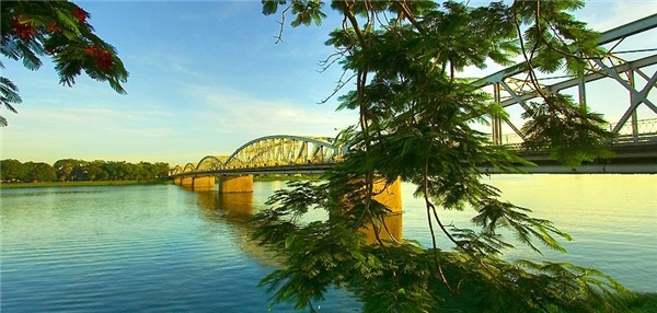 
Sông Hương được mệnh danh là hồn thiêng của xứ Huế. (Ảnh: Internet)