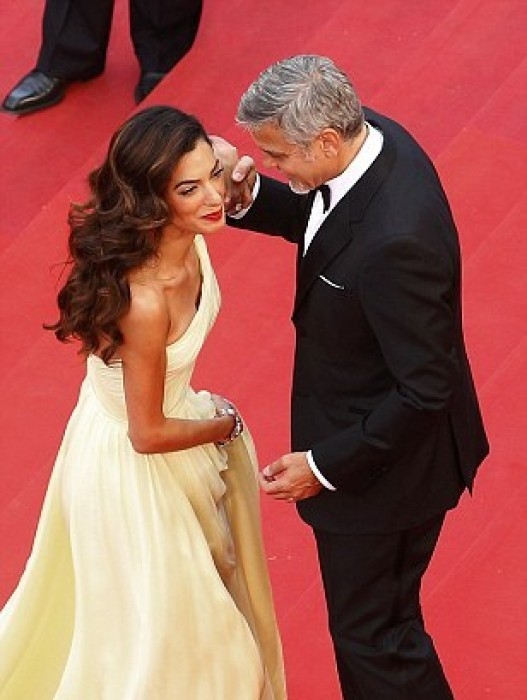 
Lúc ở nhà có lẽ vợ chồng George Clooney, Amal ít có thời gian ở bên nhau nên nhân cơ hội đến LHP Cannes cặp đôi "tranh thủ" tình tứ trên thảm đỏ. - Tin sao Viet - Tin tuc sao Viet - Scandal sao Viet - Tin tuc cua Sao - Tin cua Sao