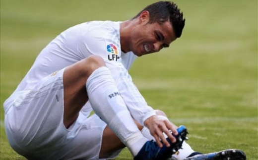 
Ronaldo khiến HLV Zidane lo lắng khi vắng mặt ở buổi tập hôm thứ 6 của Real