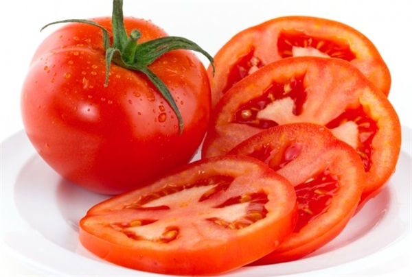  
Cà chua có thể điều trị mụn trứng cá
