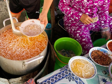 Ẩm thực Nha Trang - Bánh canh "cứu đói" chỉ có ở Nha Trang