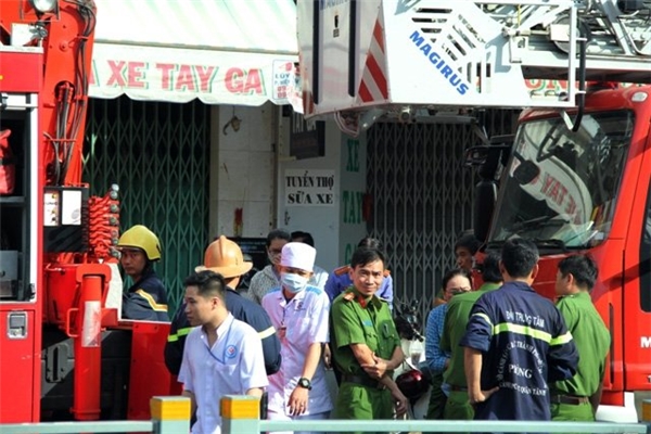 TP.HCM: 4 người thiệt mạng trong vụ cháy kinh hoàng