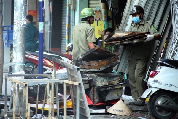 TP.HCM: 4 người thiệt mạng trong vụ cháy kinh hoàng