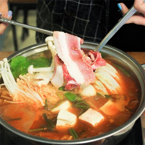 “Săn lùng” những quán ăn Hàn Quốc “chuẩn không cần chỉnh”
