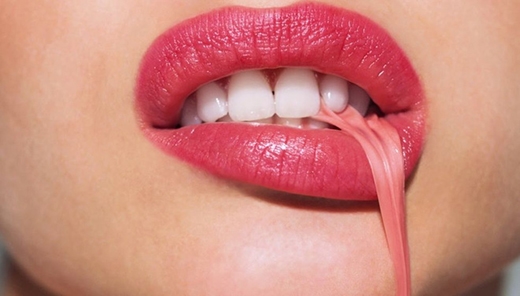 
Nuốt kẹo cao su có nguy hiểm như chúng ta tưởng? (Ảnh: Internet)