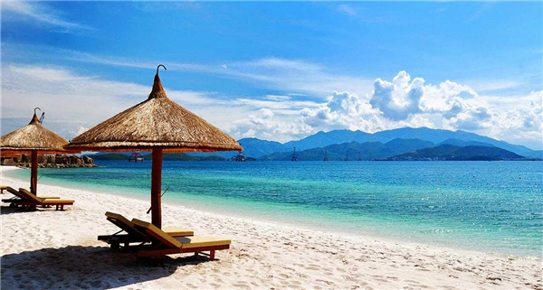 Du lịch Việt Nam - Khám phá những bãi biển đẹp nên thơ ở Việt Nam