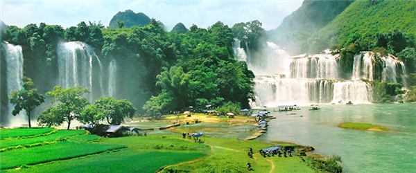 Thác nước - Vẻ đẹp đại ngàn của thác Bản Giốc lọt vào danh sách những thác nước kỳ vĩ nhất thế giới